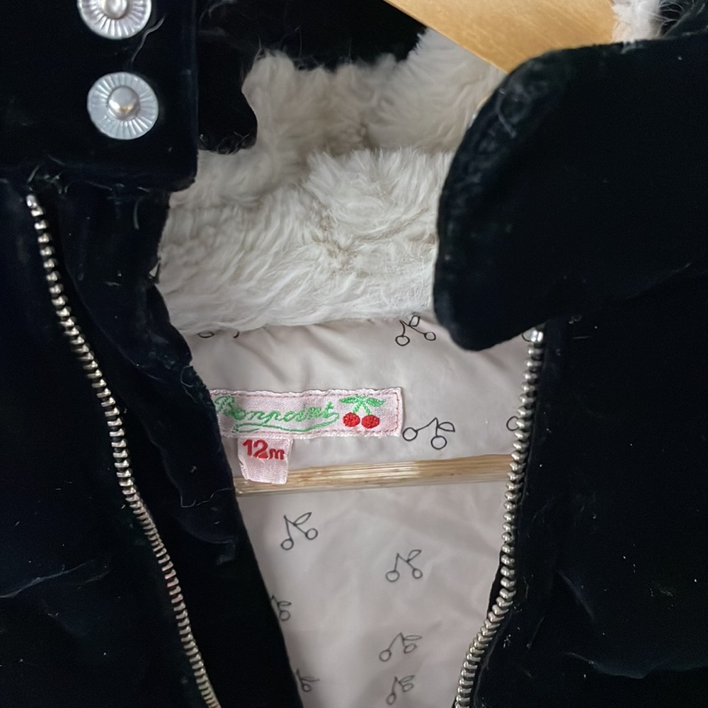 Cutest plush down jacket - Picture 3 of 7